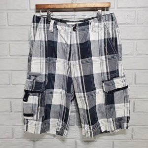 BKE Buckle Men's Size‎ 30 Plaid Black Gray White Heavy Stitch Cargo Shorts